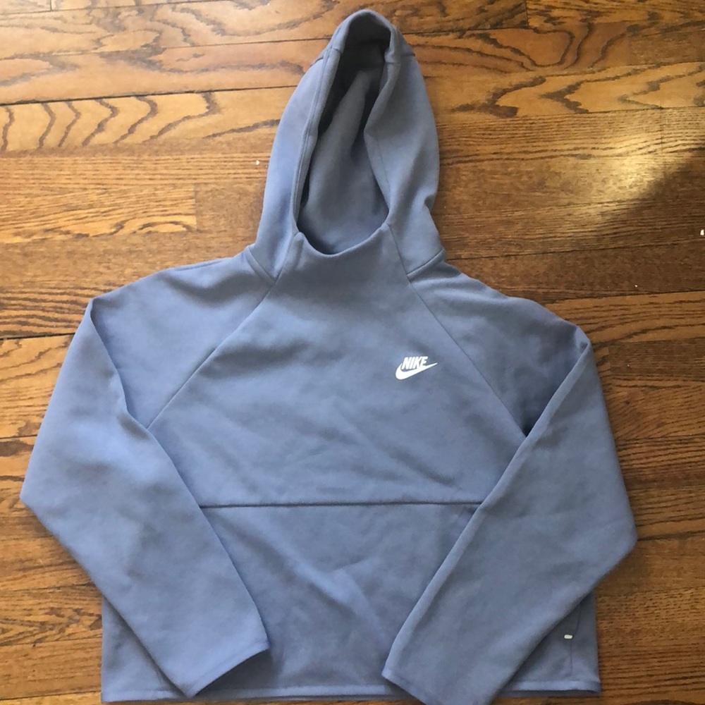 Cropped Nike Hoodie